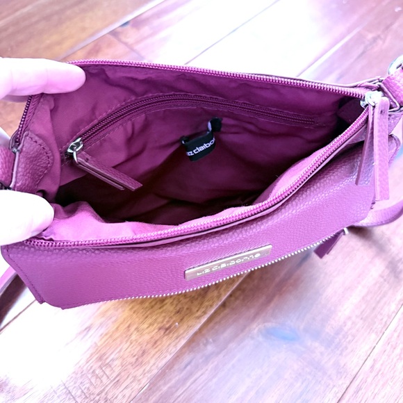 Liz Claiborne small red faux leather crossbody purse bag handbag - Picture 6 of 10